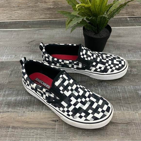 Sketchers Megacraft Black and White Sneaker Flats Size 4.5 - Picture 5 of 16